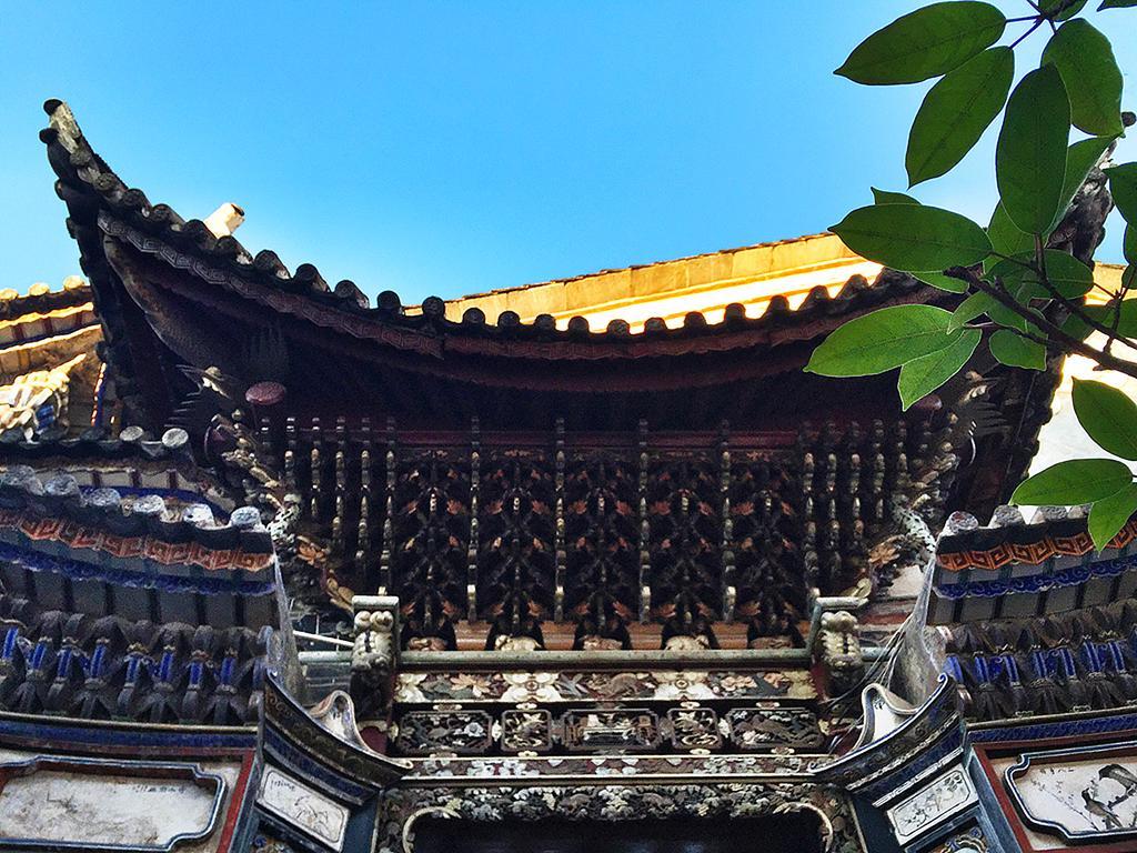 ホテル The Linden Centre Dali 大理市 エクステリア 写真