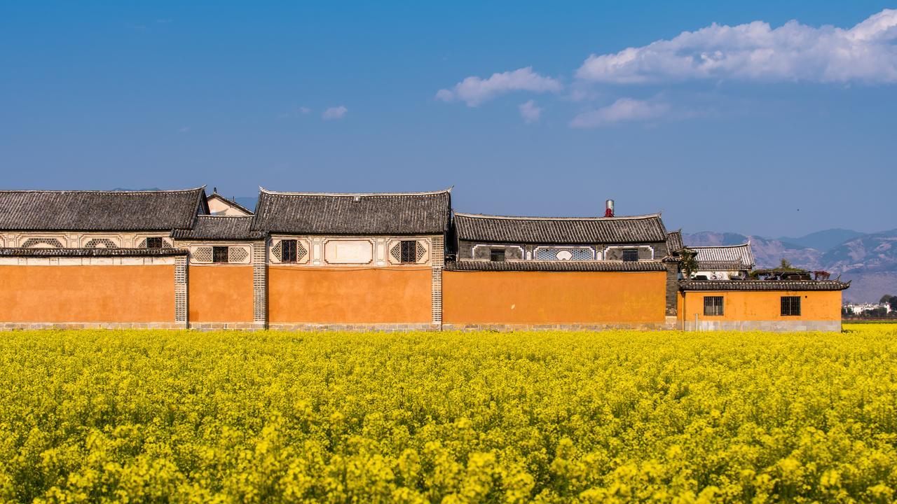 ホテル The Linden Centre Dali 大理市 エクステリア 写真